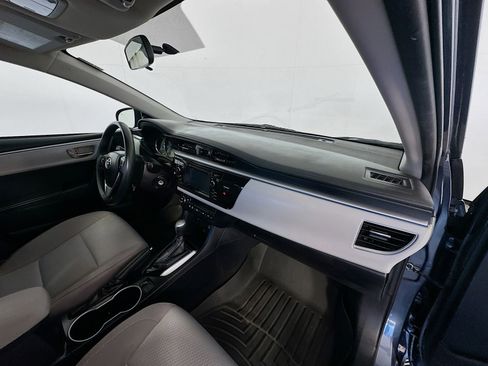 Used 2016 Toyota Corolla LE FWD image 26