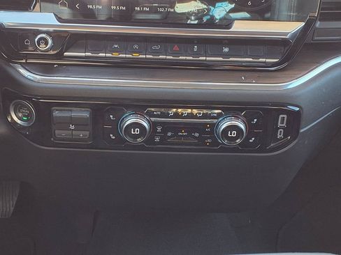 Used 2025 GMC Sierra 1500 SLT RWD image 15