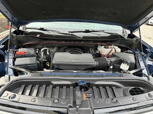 Used 2024 Chevrolet Silverado 1500 ZR2 w/ Technology Package image 13