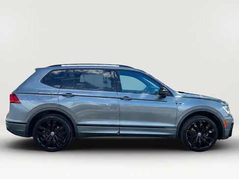 Used 2021 Volkswagen Tiguan SE R-Line AWD/4WD image 7
