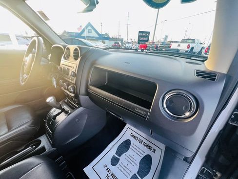 Used 2016 Jeep Patriot High Altitude image 31