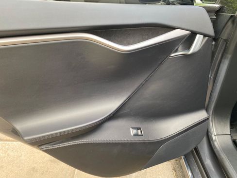 Used 2018 Tesla Model S 75D AWD/4WD image 33