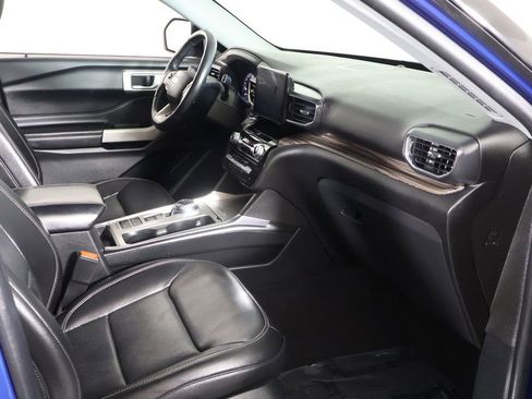 Used 2022 Ford Explorer Limited w/ Equipment Group 301A image 28