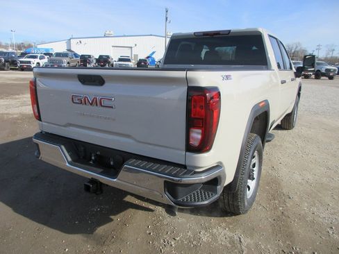 New 2026 GMC Sierra 2500 Pro image 4