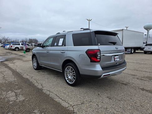 Used 2024 Ford Expedition Limited AWD/4WD image 6
