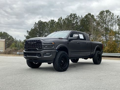 Used 2025 RAM 3500 Limited image 14