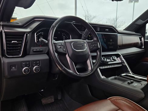 Used 2024 GMC Sierra 2500 Denali Ultimate w/ Max Trailering Package image 12
