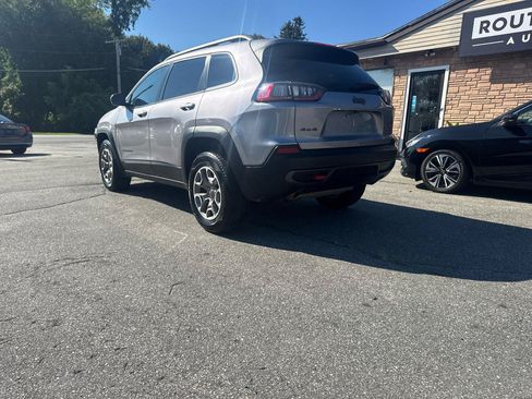 Used 2021 Jeep Cherokee Trailhawk AWD/4WD image 13