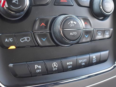 Used 2016 Jeep Grand Cherokee Laredo w/ Quick Order Package 23E image 21