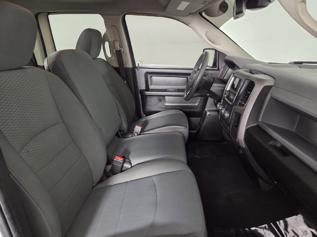 Used 2019 RAM 1500 Tradesman w/ Chrome Plus Package RWD image 29
