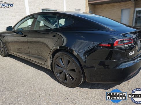 Used 2022 Tesla Model S Plaid image 8
