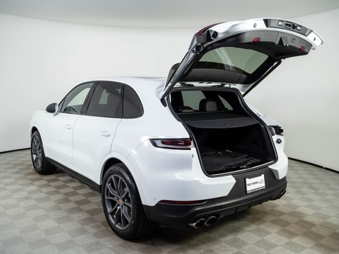 New 2026 Porsche Cayenne AWD/4WD image 33