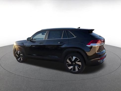 Used 2025 Volkswagen Atlas Cross Sport SE image 10