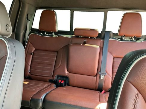 Used 2022 GMC Sierra 1500 Denali Ultimate AWD/4WD image 13