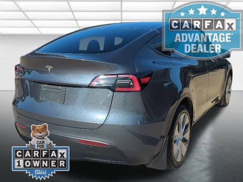 Used 2023 Tesla Model Y Performance image 27