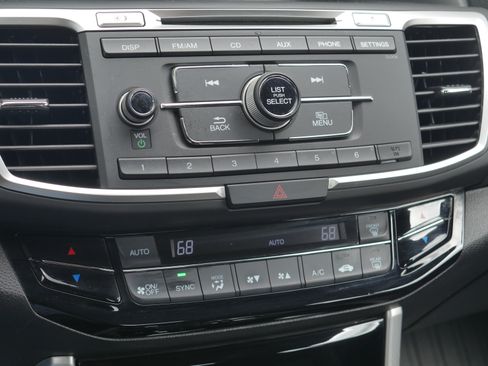 Used 2016 Honda Accord LX image 13