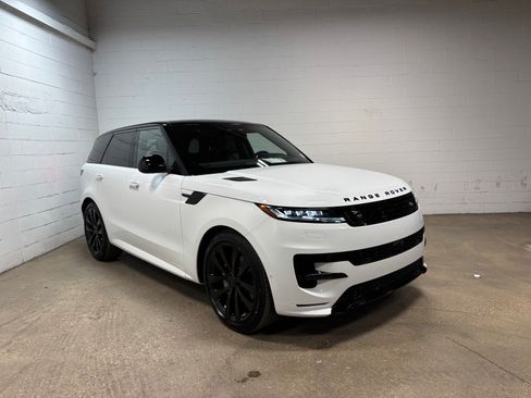 New 2026 Land Rover Range Rover Sport Dynamic SE AWD/4WD image 4