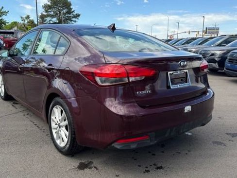 Used 2017 Kia Forte LX w/ LX Popular Package FWD image 5