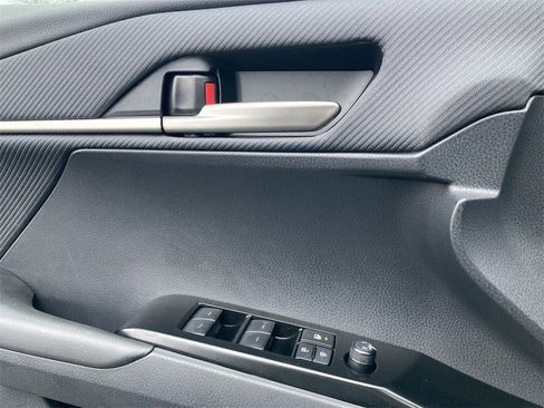 New 2026 Toyota Camry SE image 30
