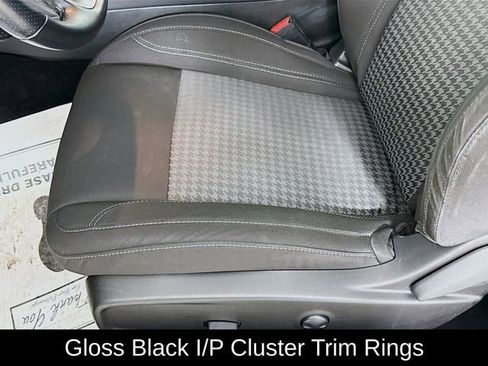 Used 2023 Dodge Challenger SXT w/ Blacktop Package image 19