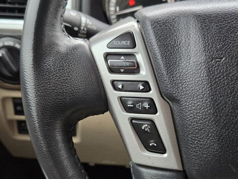 Used 2017 Nissan Titan SL image 27