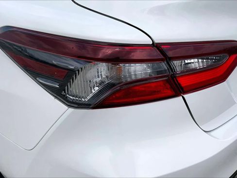 Used 2024 Toyota Camry LE FWD image 28