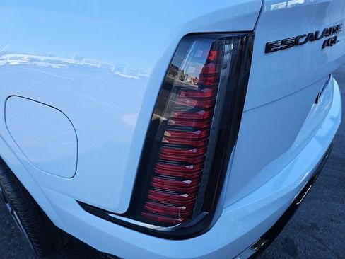 New 2026 Cadillac Escalade IQL Sport 2 w/ LPO, ONYX Package image 36