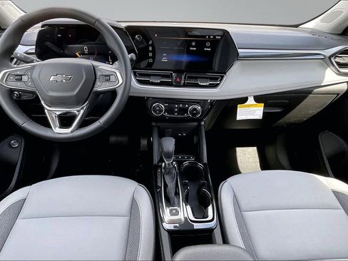 New 2026 Chevrolet TrailBlazer LT w/ Convenience Package FWD image 5