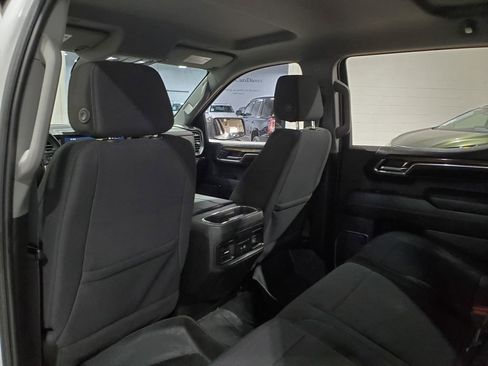 Used 2023 Chevrolet Silverado 1500 LT w/ Z71 Off-Road Package AWD/4WD image 23