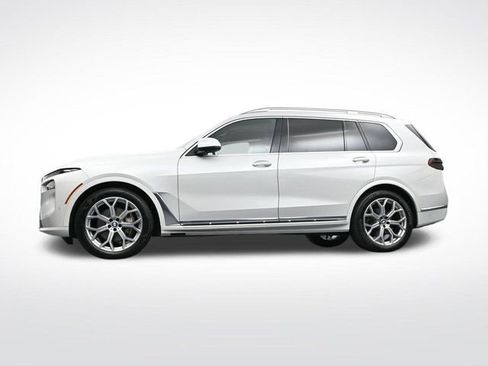 Used 2024 BMW X7 xDrive40i image 34