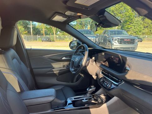 Used 2024 Buick Envista Sport Touring w/ Convenience I Package FWD image 38