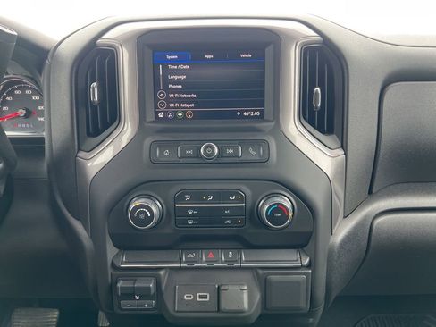 Used 2023 Chevrolet Silverado 2500 Custom w/ Custom Value Package image 19