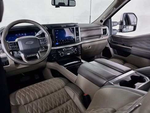 Used 2025 Ford F350 Platinum w/ Platinum Plus Package AWD/4WD image 33