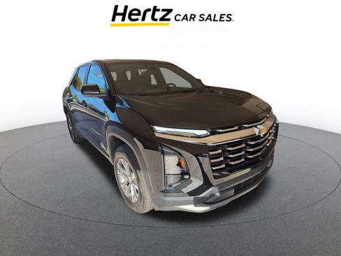Used 2025 Chevrolet Equinox LT image 1