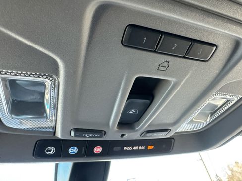 Used 2020 Chevrolet Silverado 1500 LT w/ All-Star Edition image 27