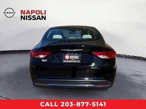 Used 2015 Chrysler 200 Limited FWD image 4