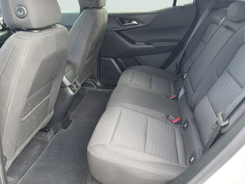 Used 2026 Chevrolet Equinox LT FWD image 18