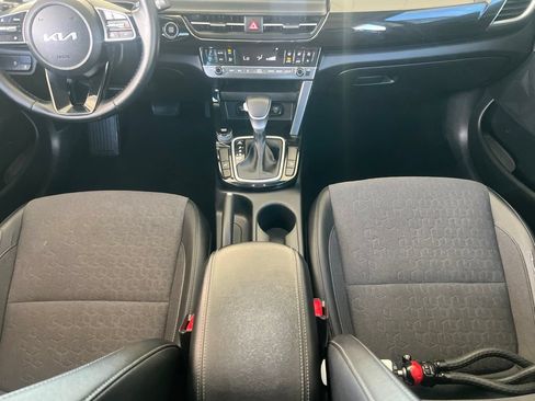 Used 2024 Kia Seltos S FWD image 18