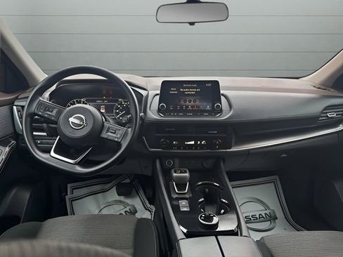 Certified 2023 Nissan Rogue SV image 11