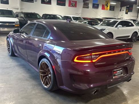 Used 2022 Dodge Charger SRT Hellcat w/ Harman/Kardon Audio Group image 3