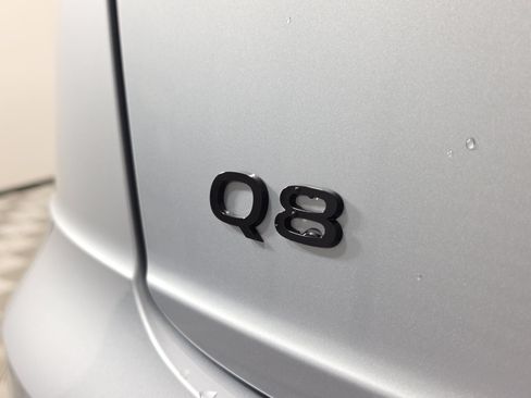 New 2026 Audi Q8 Prestige AWD/4WD image 9
