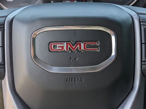 Used 2019 GMC Sierra 1500 SLT w/ SLT Premium Plus Package AWD/4WD image 32