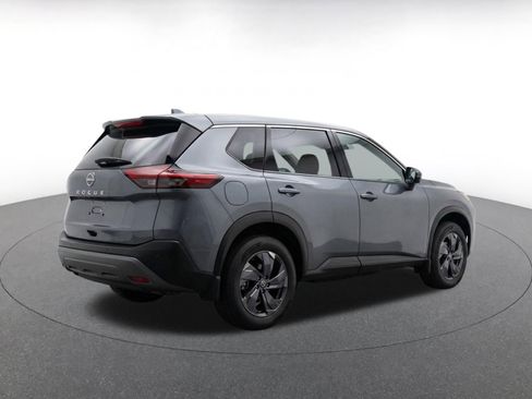 Used 2025 Nissan Rogue SV FWD image 9