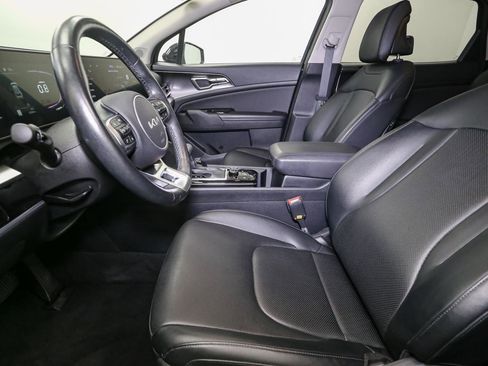 Used 2023 Kia Sportage EX image 45