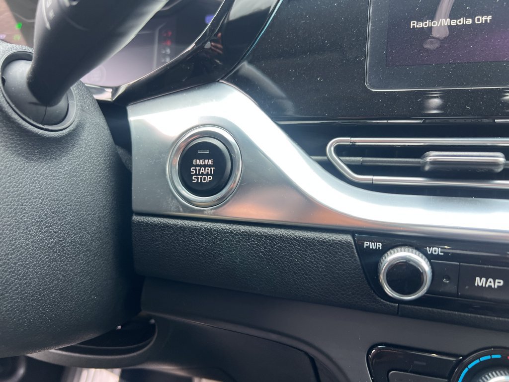 Certified 2022 Kia Niro EX Premium FWD image 22