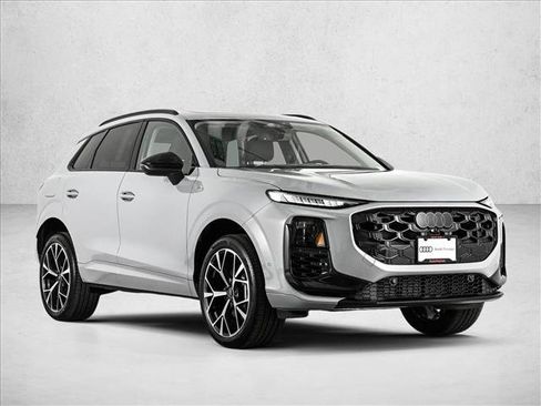 New 2026 Audi Q3 quattro 2.0T AWD/4WD image 3