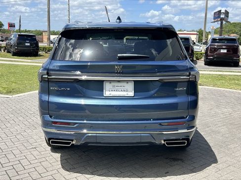 New 2026 Buick Enclave Avenir FWD image 5
