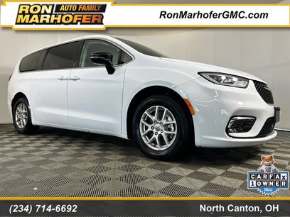Used 2024 Chrysler Pacifica Touring-L