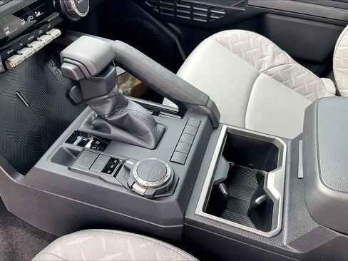 New 2026 Toyota Tacoma SR5 AWD/4WD image 7