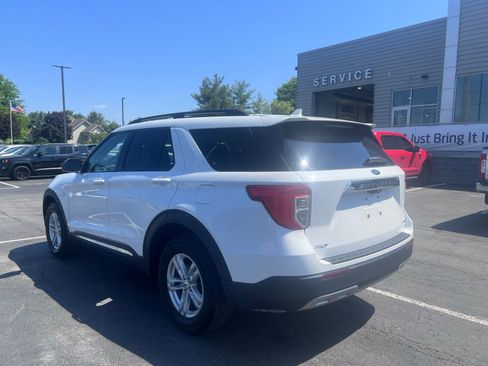 Used 2023 Ford Explorer XLT w/ Equipment Group 202A AWD/4WD image 6